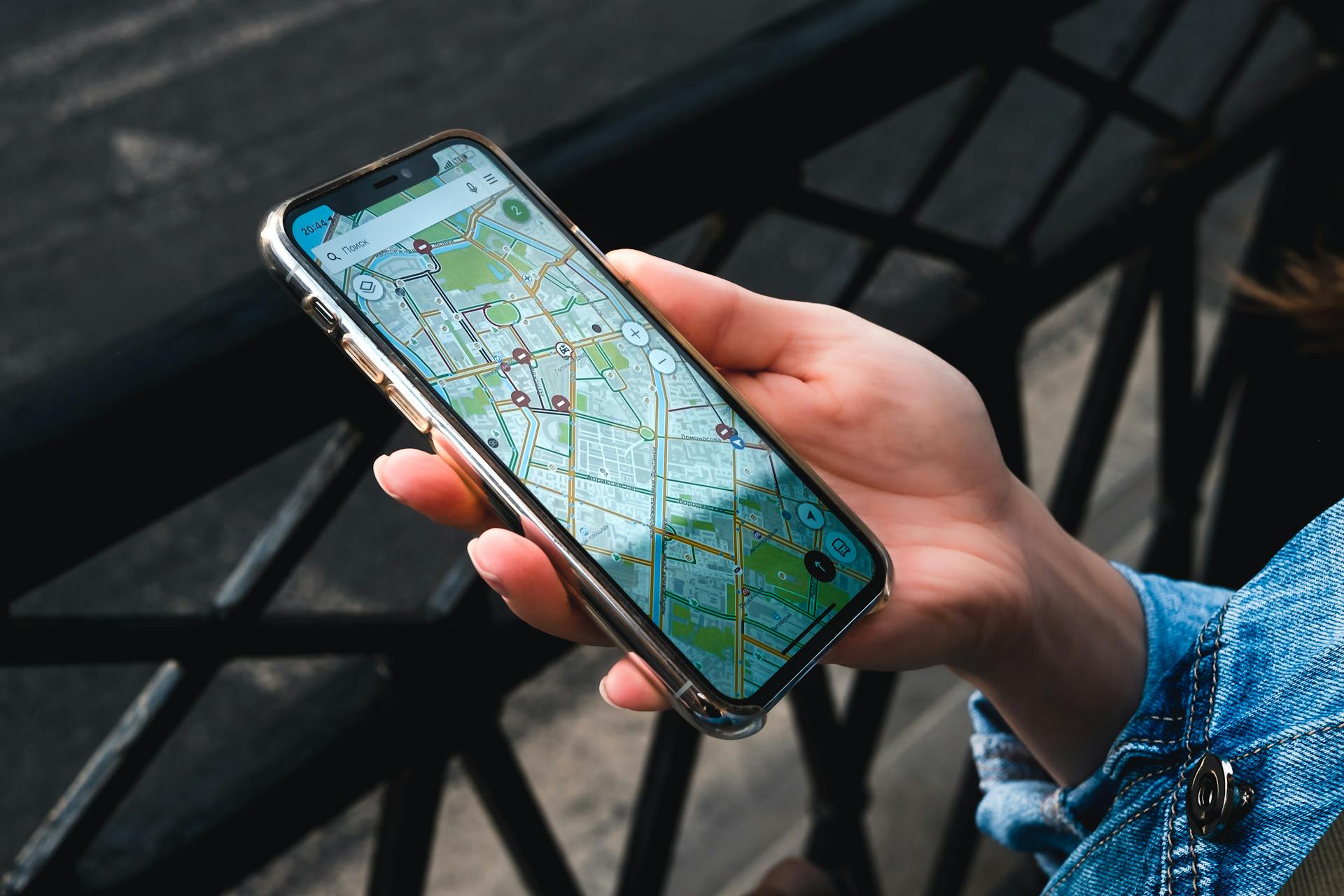 digital essentials for the modern traveler, maps app