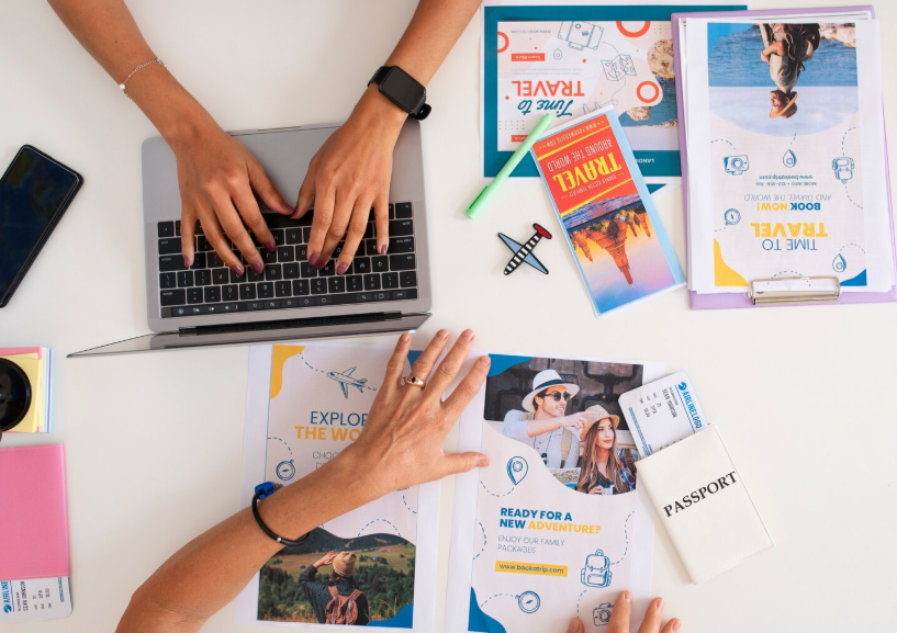 Traveler checking the best travel deal newsletters while planning a trip.